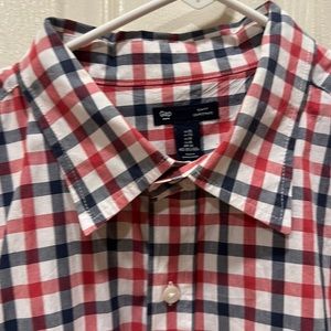 Long Sleeve Button Down Red White and Blue Plaid Shirt 🇺🇸